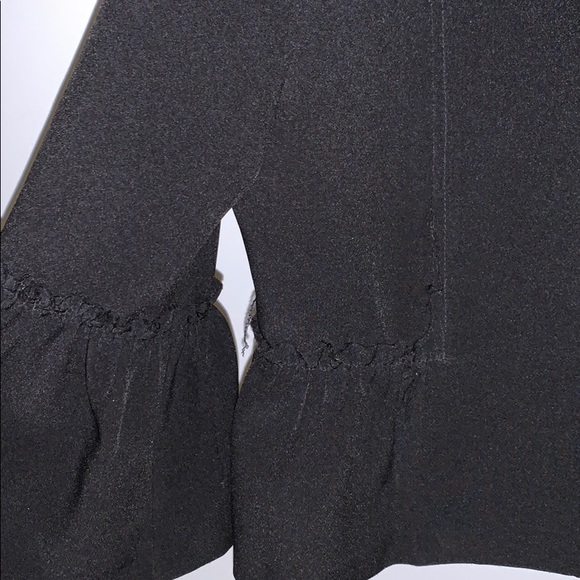 Bell sleeve ruffled jacket - Picture 4 of 4
